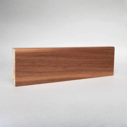 Sockelleiste Modern Nussbaum amerik. Natur lackiert KGM